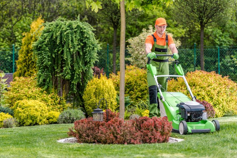 Landscaping Companies Offering Mowing